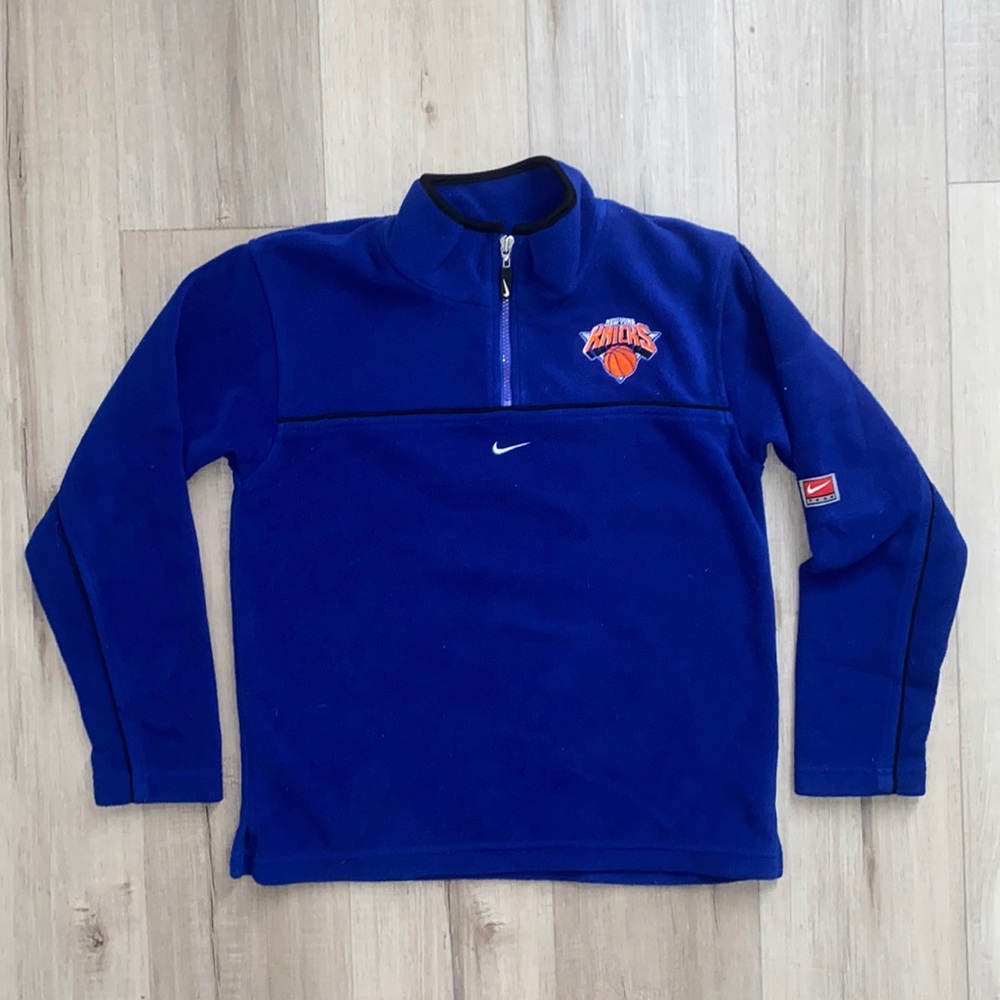 Vintage Nike Middle Swoosh New York Knicks Team Sweater